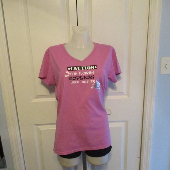 Jeep And Flip Flops T Shirt - Picture 3 of 11